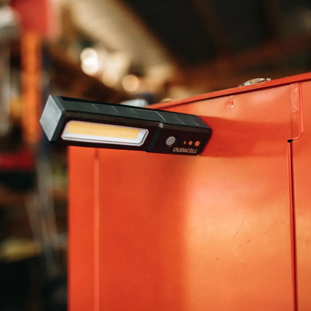 LAMPARA LED DURACELL 500 LUMENES - Imagen 4
